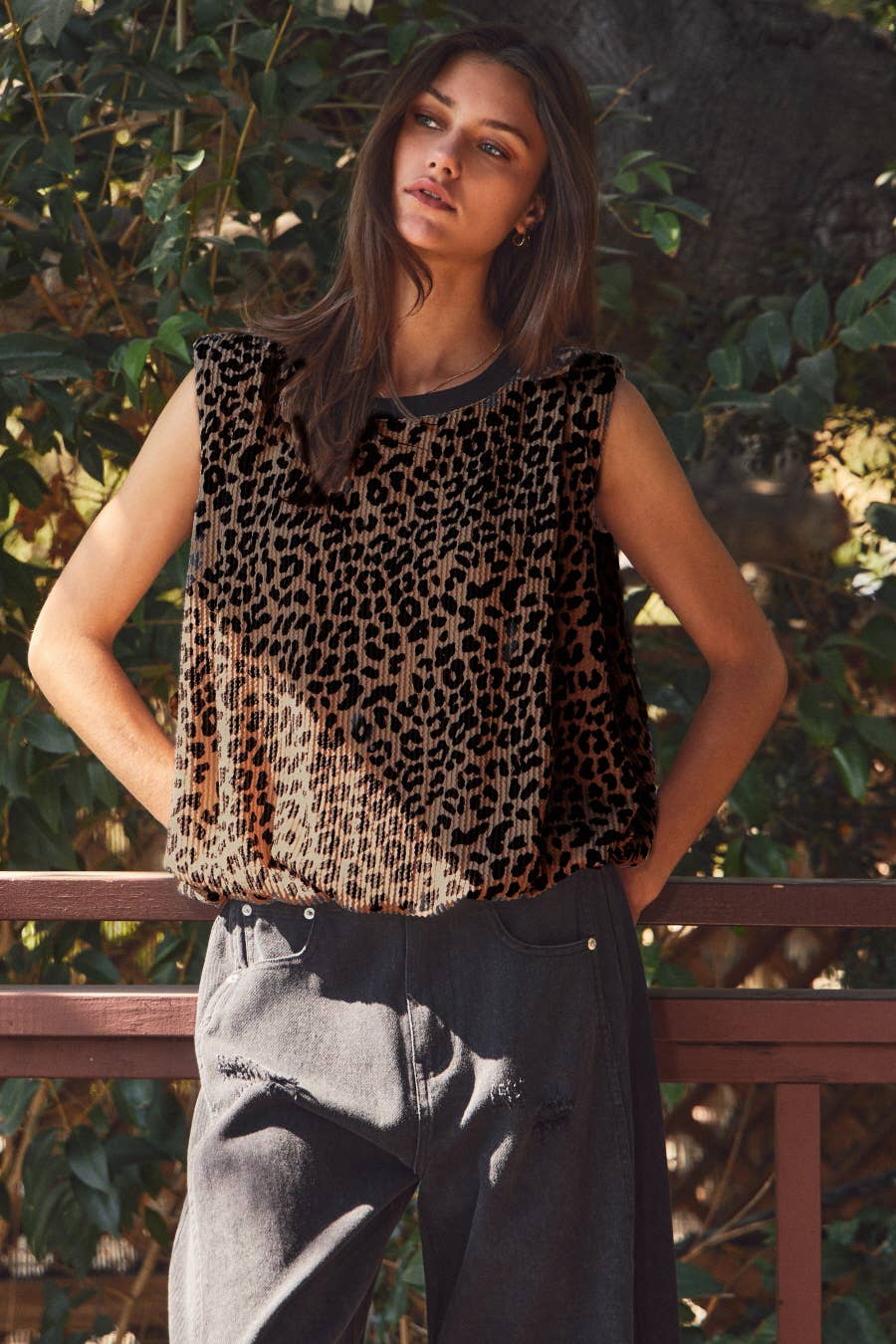 Textured Leopard Printed Knit Sleeveless Top: Ivory Leopard