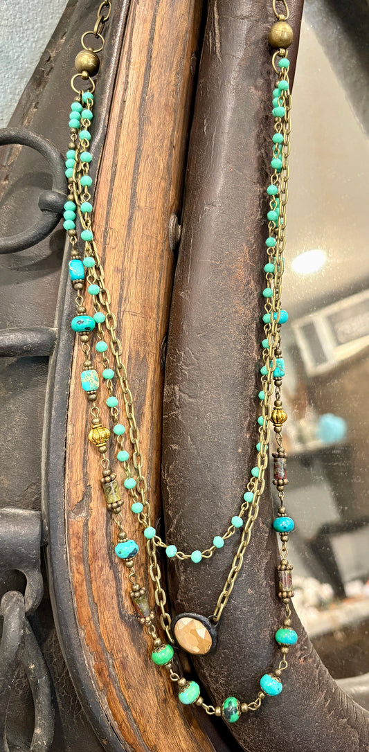 Justina Magnetic Necklace