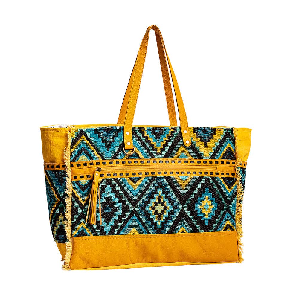 Sunridge Basin Weekender Bag: Sunflower Yellow