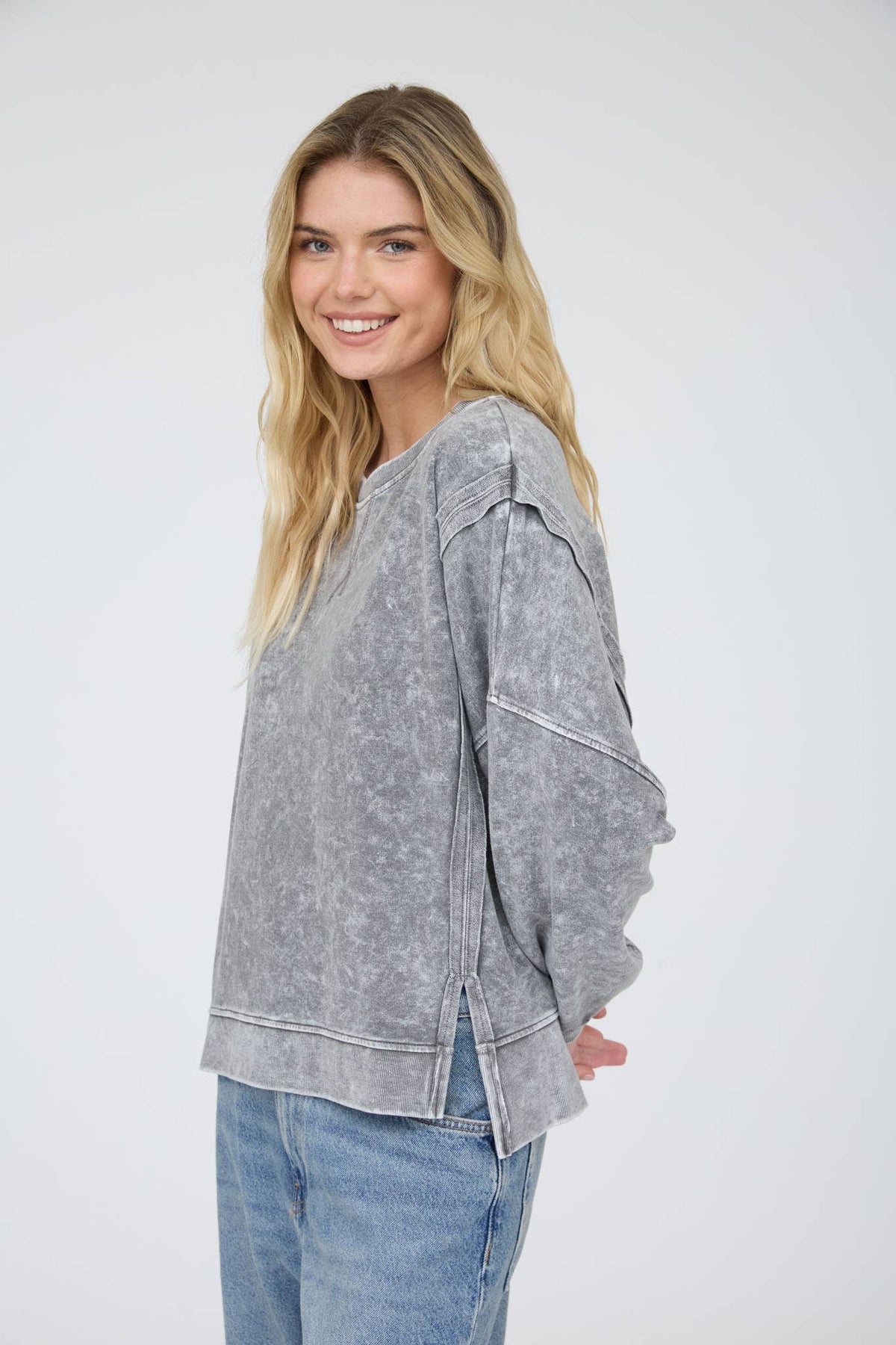 Ava Pullover